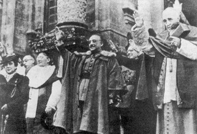 Franco y la Iglesia 5.jpg
