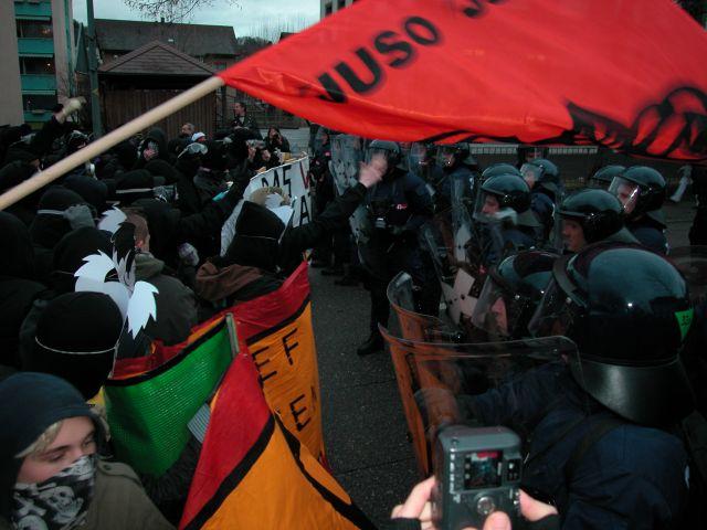 anti WEF18.01.2004 02.jpg