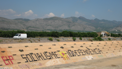 mural_castello_independencia_socialisme_2010_esquerra_independentista_plana_magdalena.png