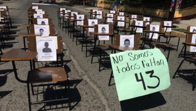 normalistas_estudiantes_pupitres.jpg_1718483346.jpg