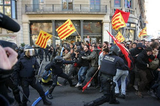 9992_0_nobolonyamanibcn20n08dat2.jpg